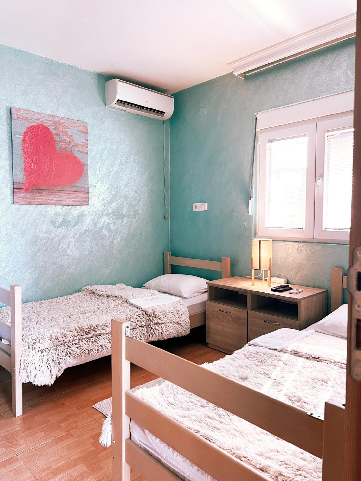 Apartments Aerodrom Podgorica Room photo